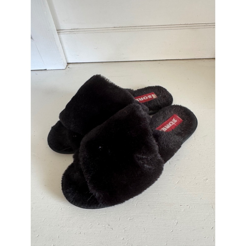 Sorel women's black‎ Sorel Go Mail Run fuzzy slippers size 9
